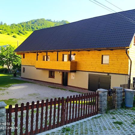 Chalupa Prazenica Liptovske Revuce Buitenkant foto